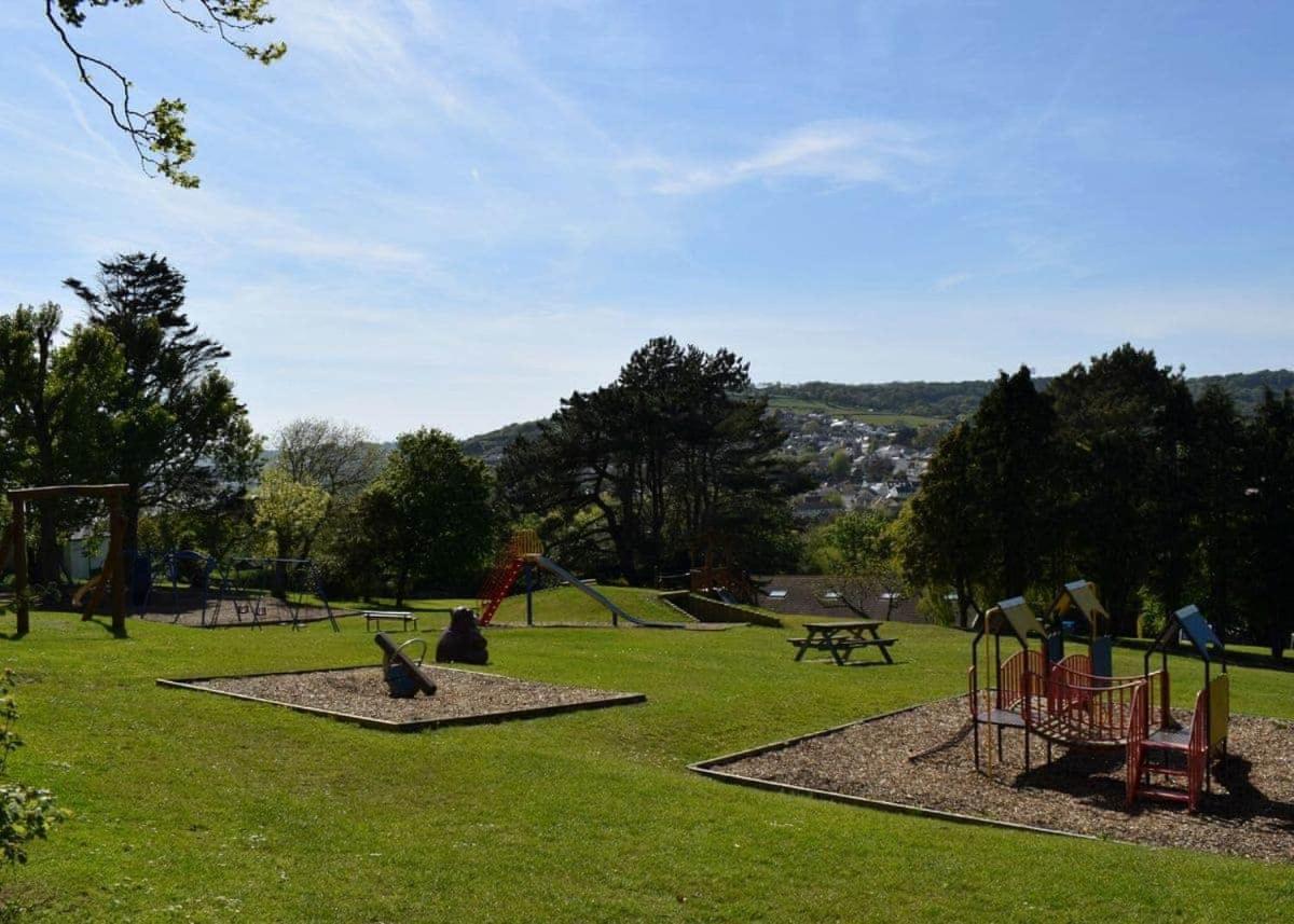 Newlands Park Charmouth Exterior foto
